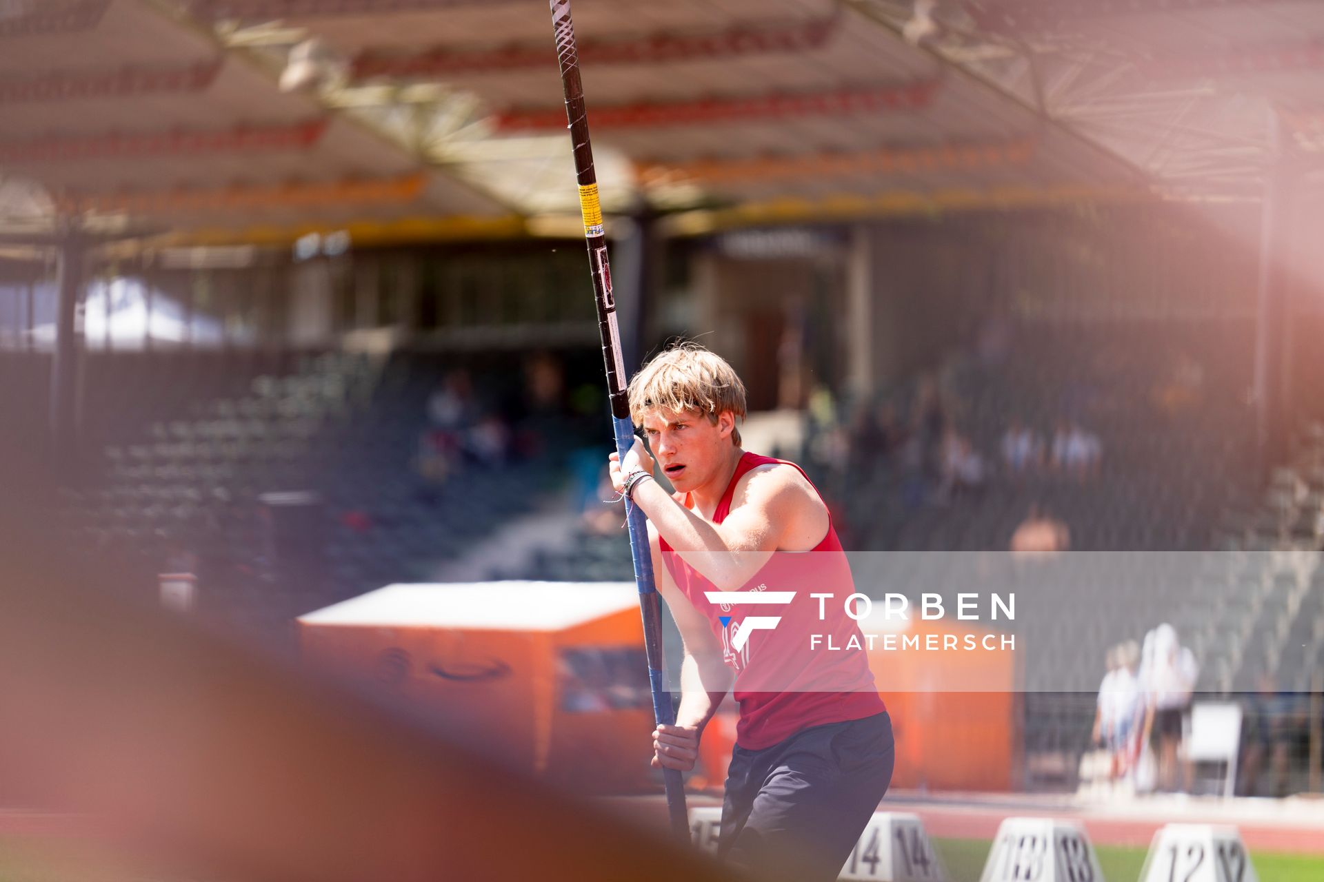 Janik Meyer (MTV 49 Holzminden) im Stabhochsprung am 02.07.2022 waehrend den NLV+BLV Leichtathletik-Landesmeisterschaften im Jahnstadion in Goettingen (Tag 1)